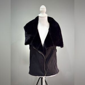 CLEARANCE! Black Cupcakes & Cashmere Faux Suede Vest Size XS NWOT